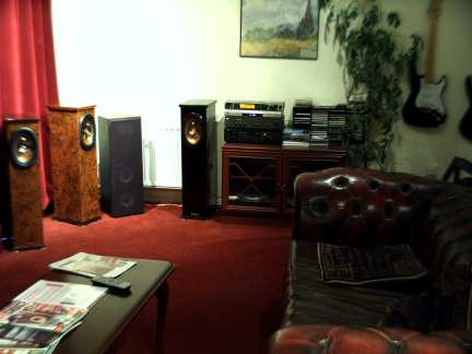 Demo room looking right. Click pictures to enlarge