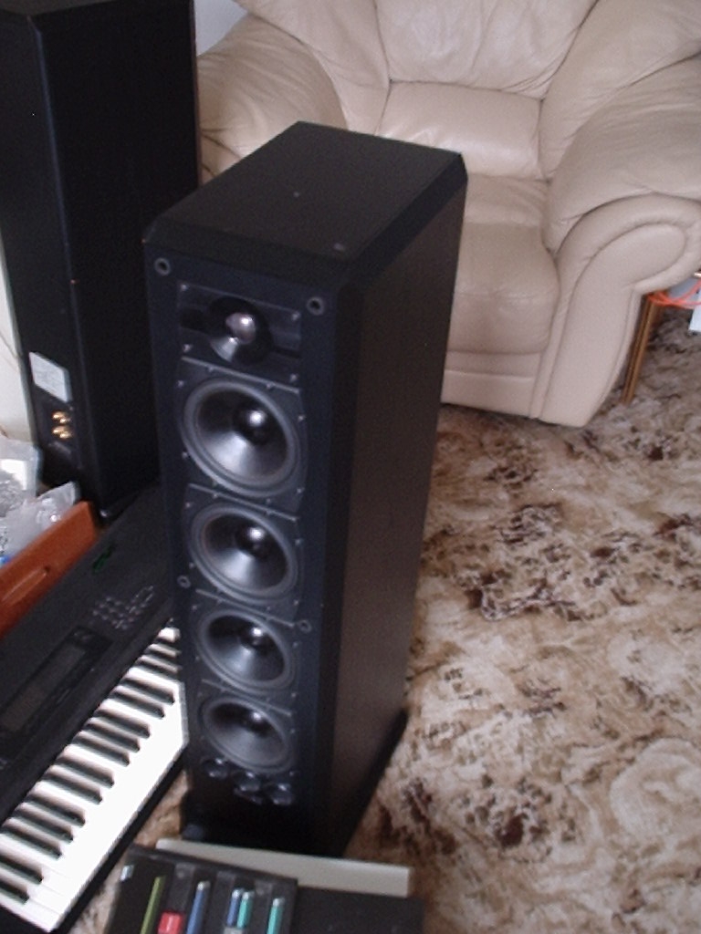 Dave's existing speakers were mission 753's costing approx 800 - after listeing to them, and minutes later - the resolutions, they were dumped here in the spare room and  redundant - note the multiple sound sources - Click to Enlarge